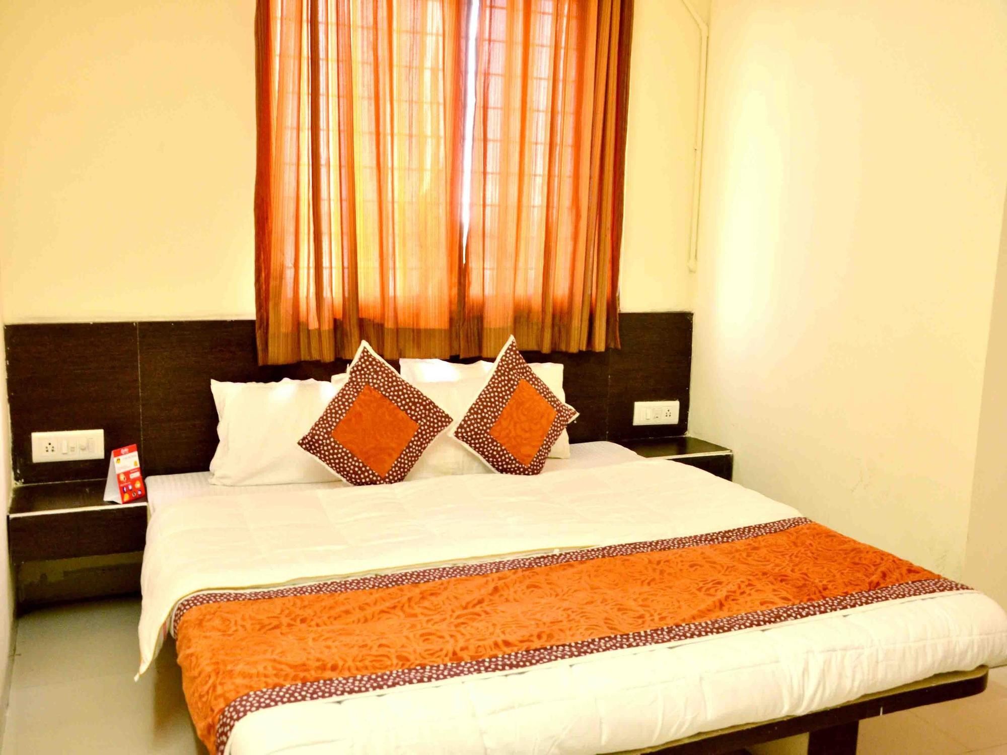 Hotel Vijay Nagar Indore Ngoại thất bức ảnh