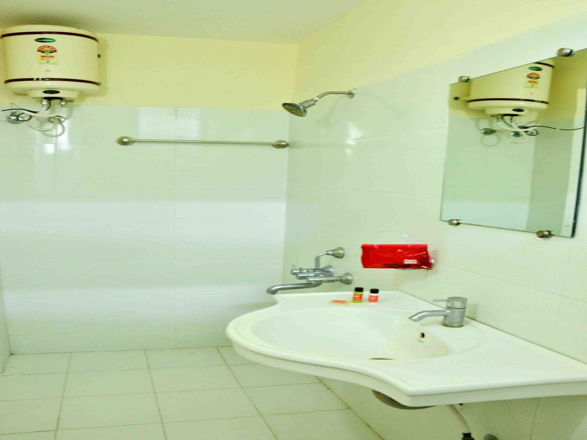 Hotel Vijay Nagar Indore Ngoại thất bức ảnh